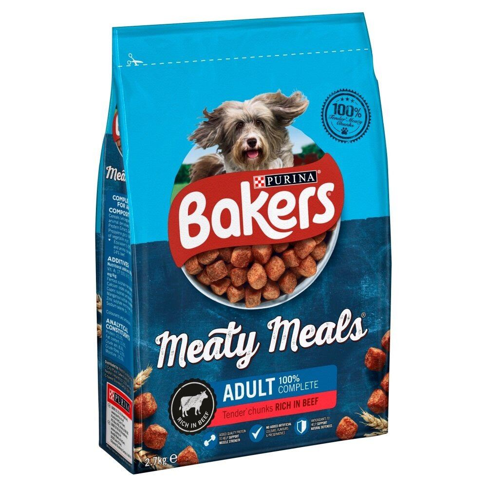 Bakers Complete Meaty Meals Adult Beef  2.7Kg - Dry Dog Food